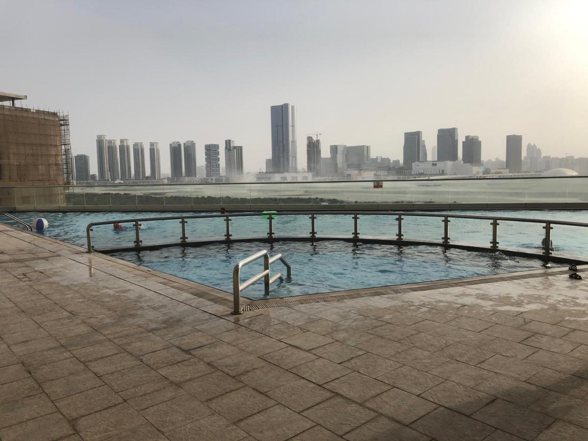 Large Size One Bedroom Apartment With Sea View Abu Dhabi Luaran gambar