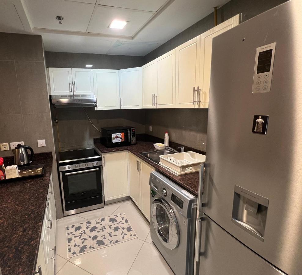 Large Size One Bedroom Apartment With Sea View Abu Dhabi Luaran gambar